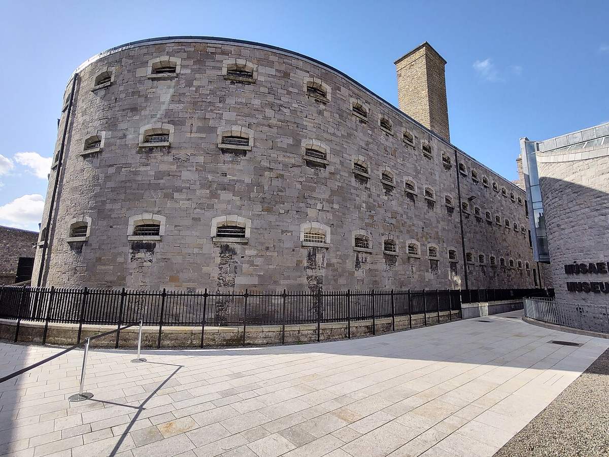 The curved exterior wall of Kilmainham Gaol