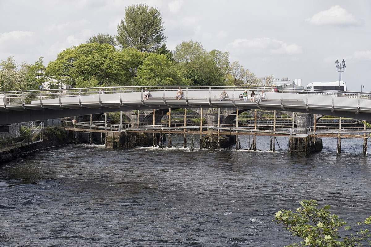 The weir below the older bridge in May 2024