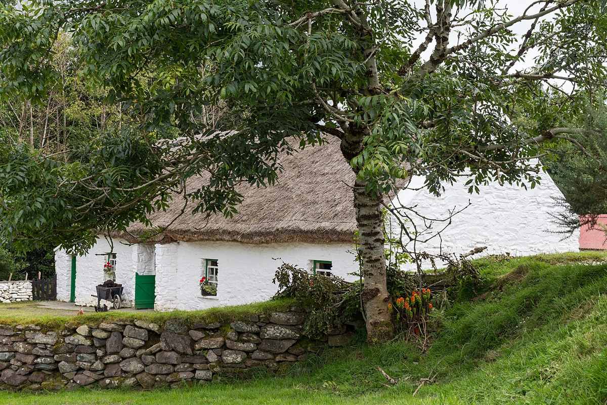 Foley’s thatched farmhouse at Muckross Traditional Farms