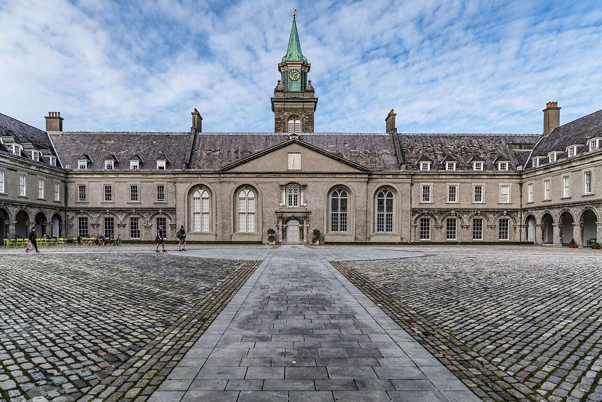 Cobbled courtyard and main building of the Royal Hospital Kilmainham