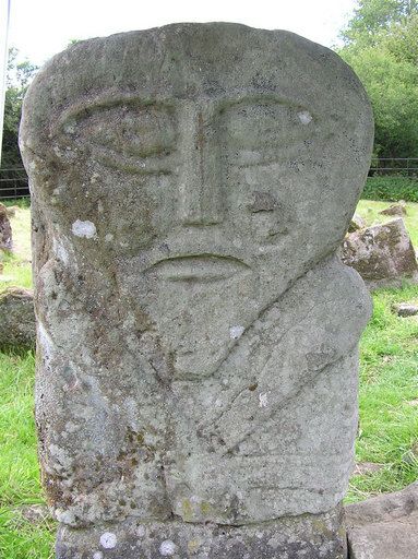 One face of the carved Boa Island figure