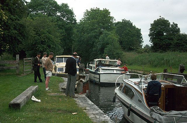 Historical 1981 view of the Camlin River lock near Richmond Harbour