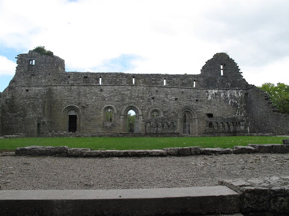 Arches and stone ruins at Cong Abbey