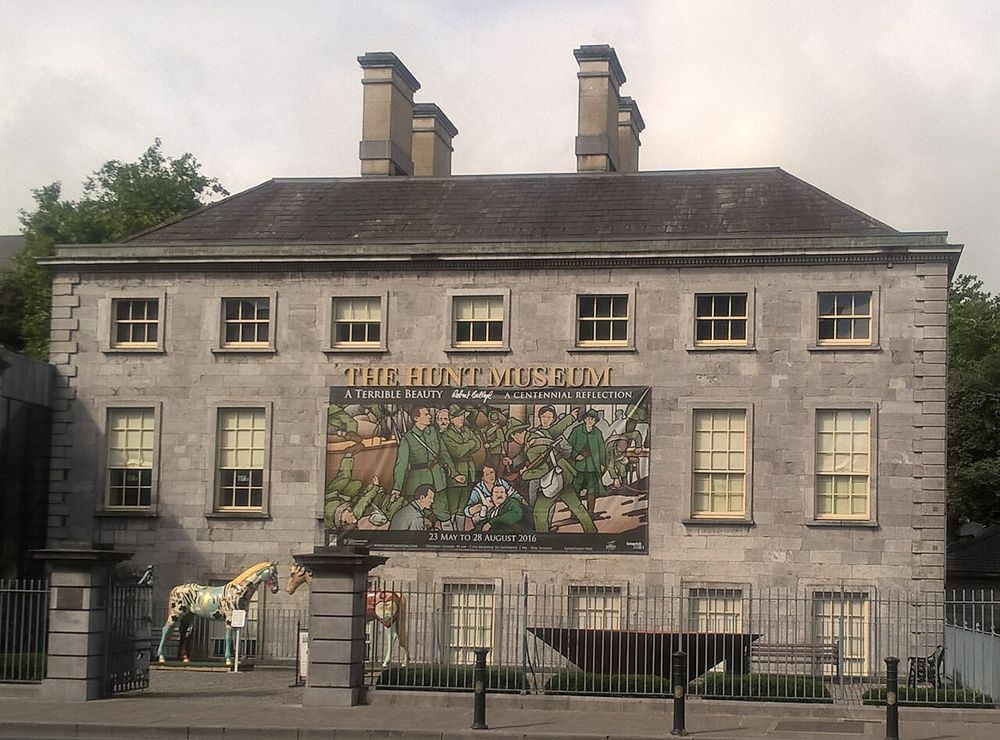The Custom House frontage of the Hunt Museum