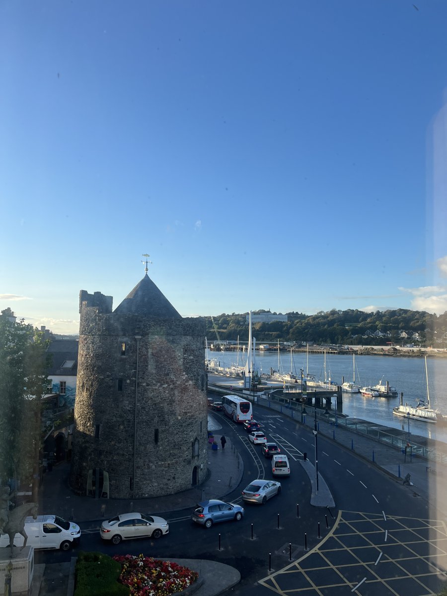 Reginald’s Tower beside Waterford’s quay in daylight