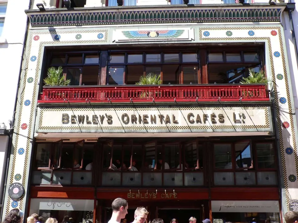 Bewley’s Oriental Café storefront on Grafton Street
