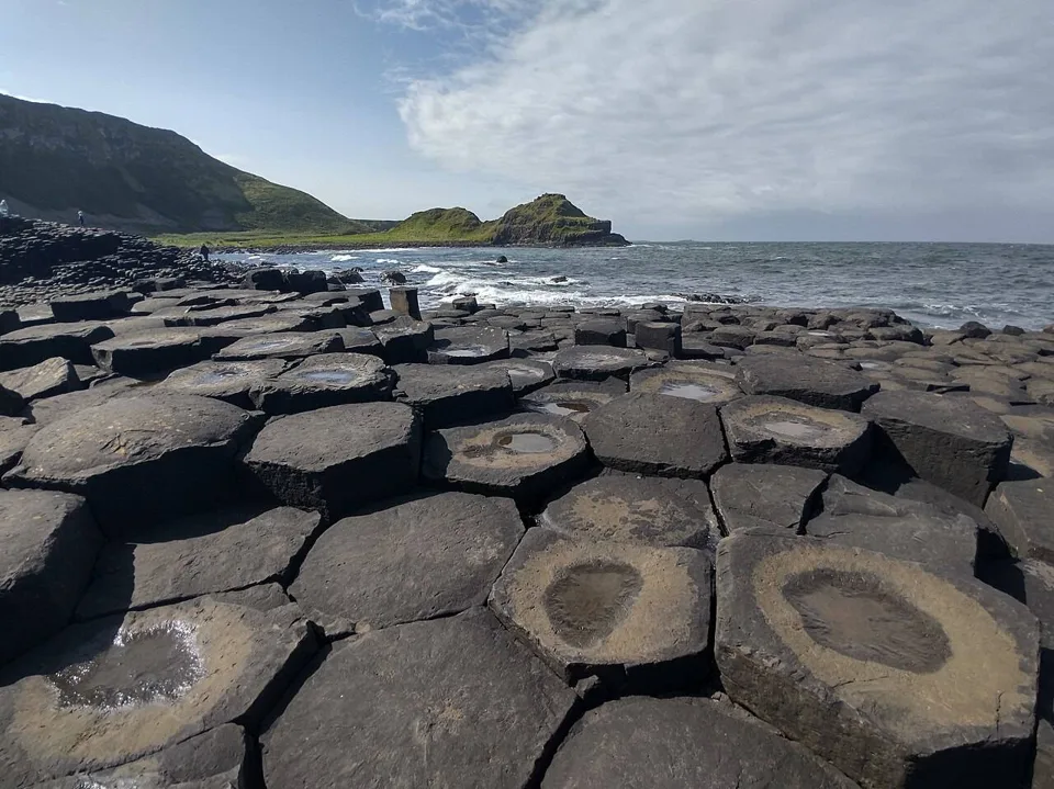 Basalt columns and sea at the Giant's Causeway